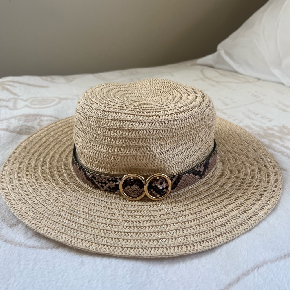 Straw hat